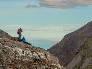 AVENTUREIROS FOTOGRAFANDO MONTANHAS