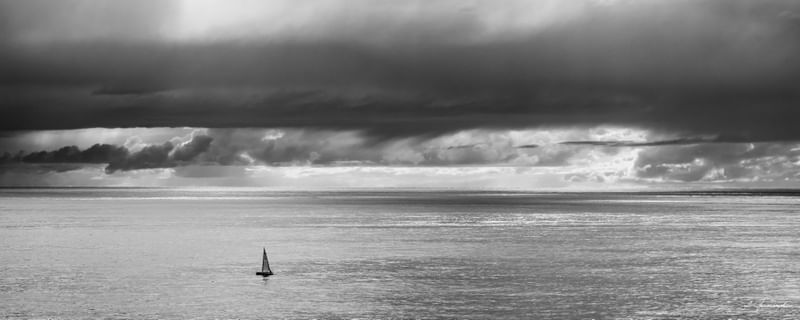 BARCO A VELA NO MEDITERRÂNEO