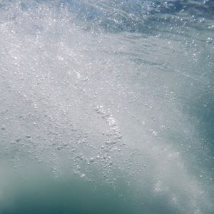 UNDERWATER BUBBLES