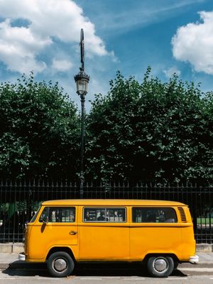 KOMBI PARISIENSE