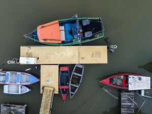 OS BARCOS NO PORTO I
