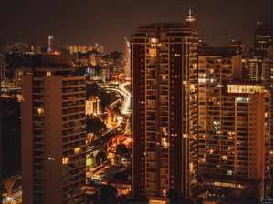 BRILHOS E LUZES NA CAPITAL