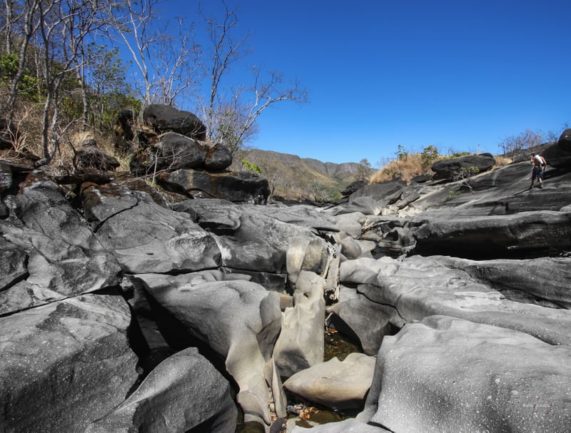 PEDRAS E AVENTUREIRO