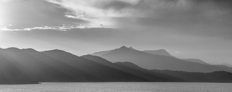 HORIZONTE EM CAMADAS (PANO)