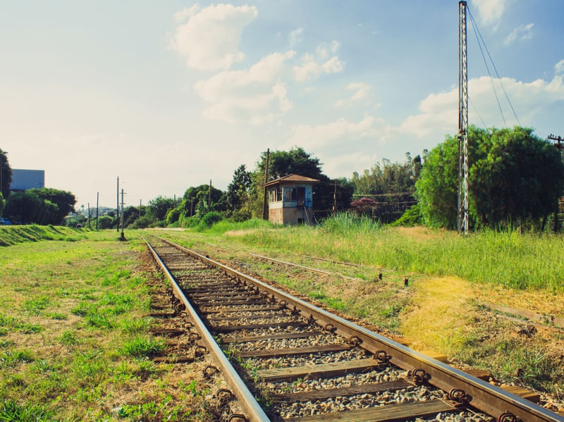 TRILHO DO TREM BEM VERDE