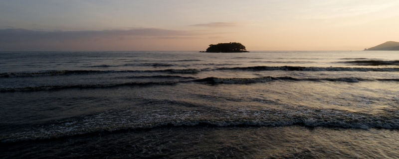 PRAIA AO ENTARDECER I