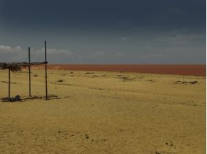 PRAIA CONTAMINADA
