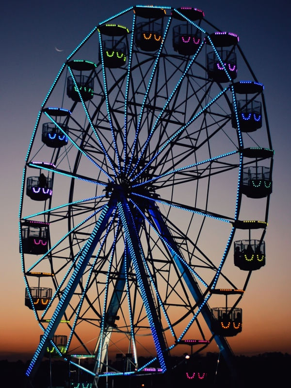 FERRIS WHEEL OF LIGHT