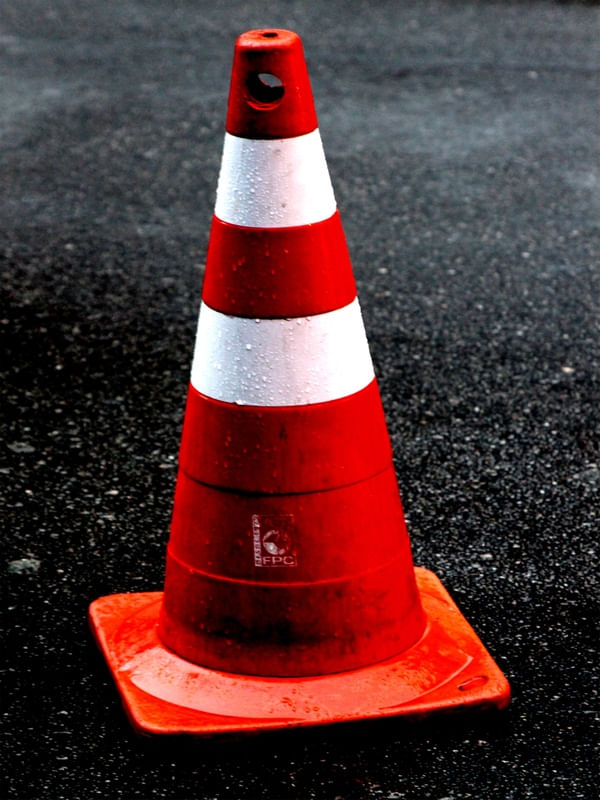 CONE LARANJA