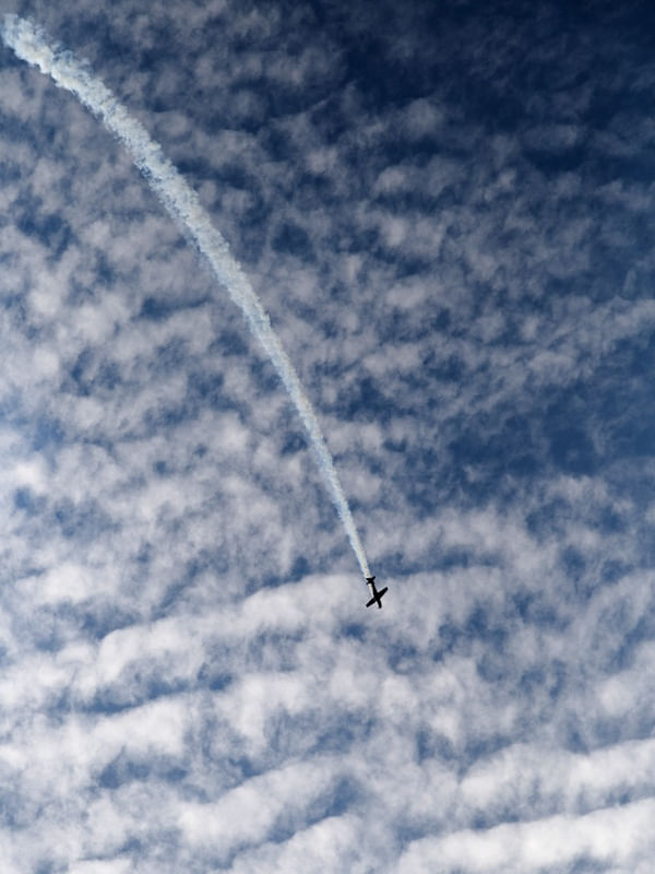 AVIÃO , ARTE NO CÉU I