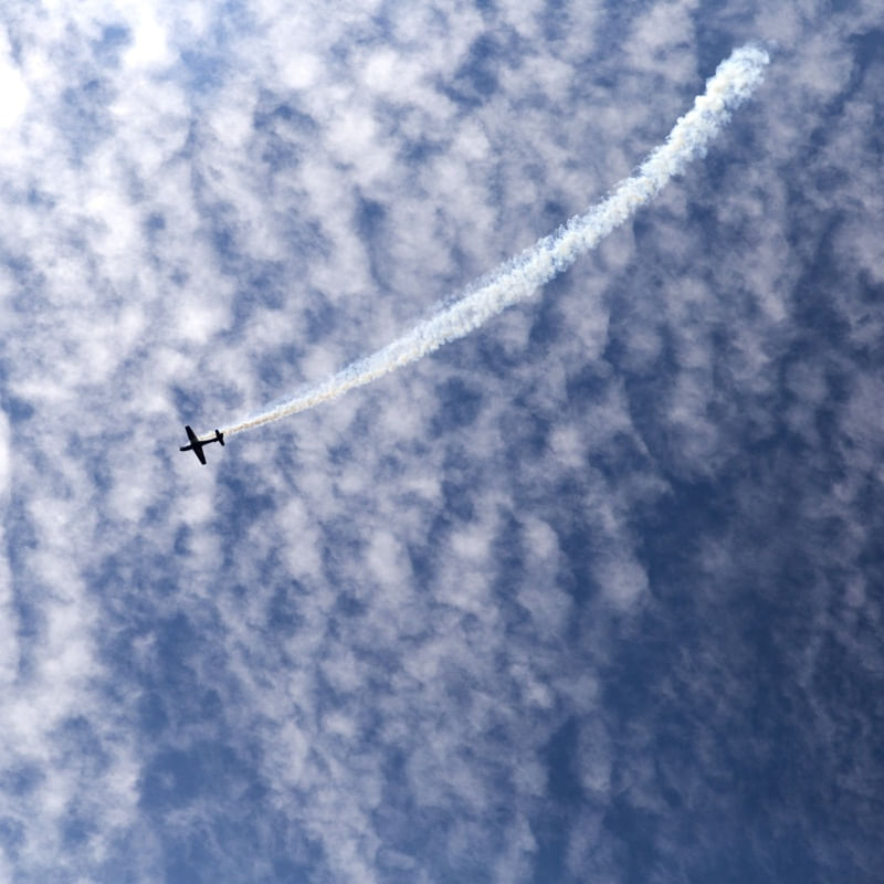 AVIÃO - DESENHO NO CÉU