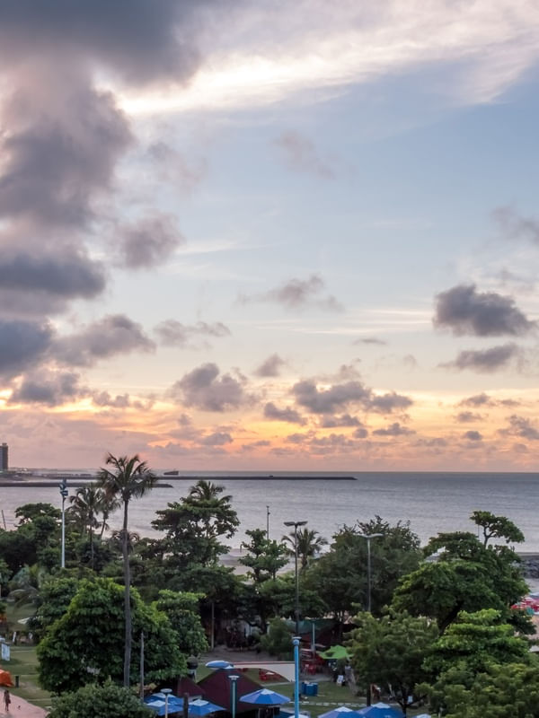 SUNSET NA PRAIA DE IRACEMA EM FORTALEZA