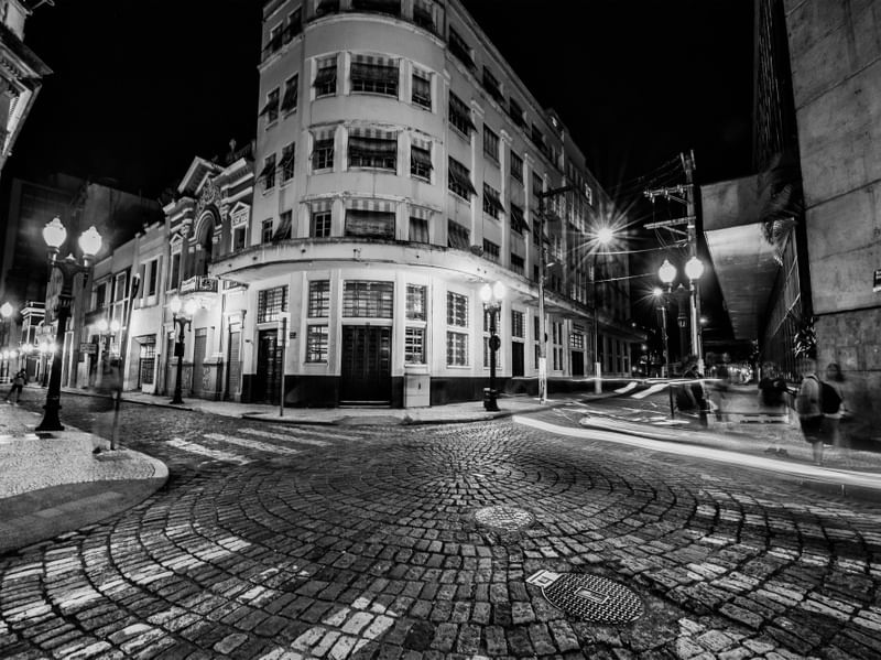 NOITE ESCURA NO CENTRO