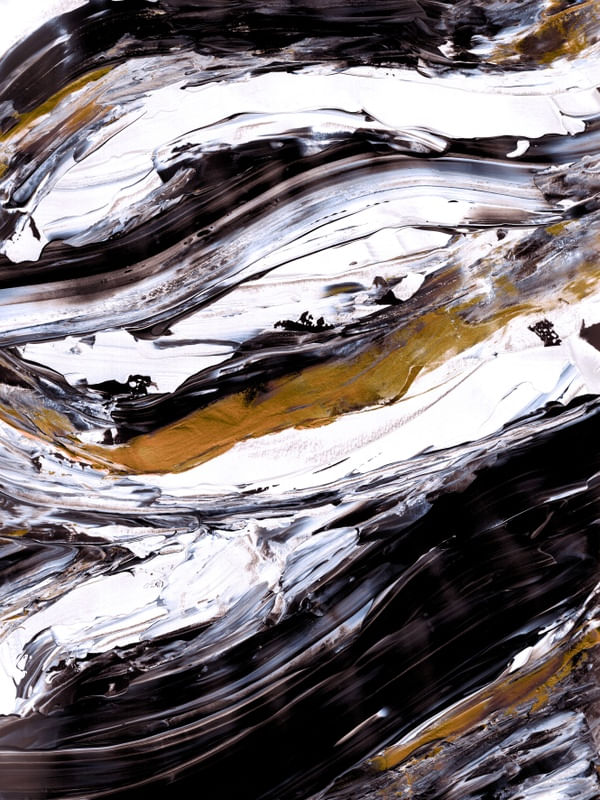 NATURE IN MOTION, GOLD