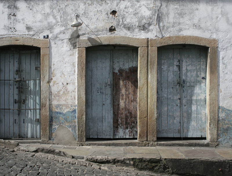 PORTAS AZUIS