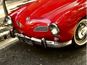 CLASSIC CARRO ANTIGO VERMELHO