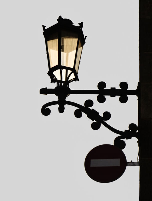 LUMINÁRIA CATALÃ