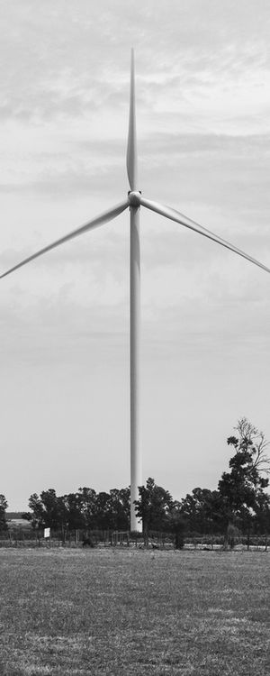 ENERGIA EÓLICA PRETO E BRANCO