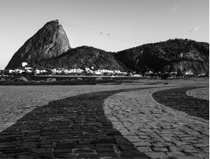 LINHAS CARIOCAS - AS PERNAS DA MONTANHA