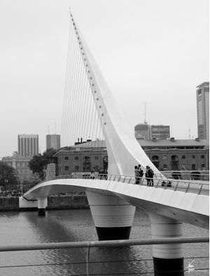 LA PUENTE DE LA MUJER