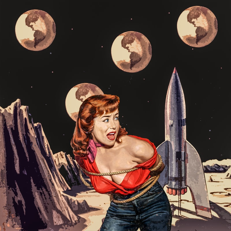 VINTAGE SPACE GIRL