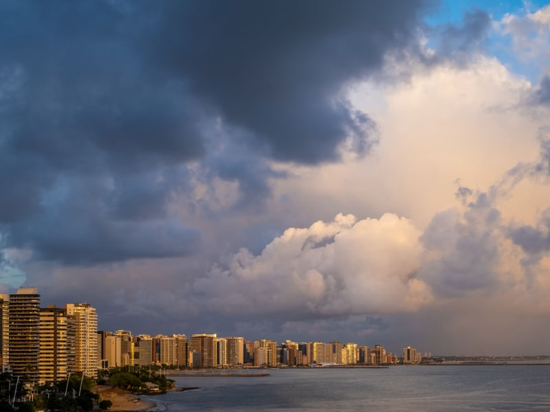 LITORAL EM FORTALEZA