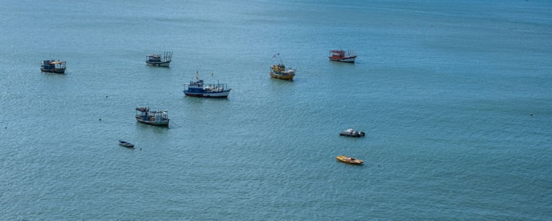 BARCOS NA ORLA DE FORTALEZA