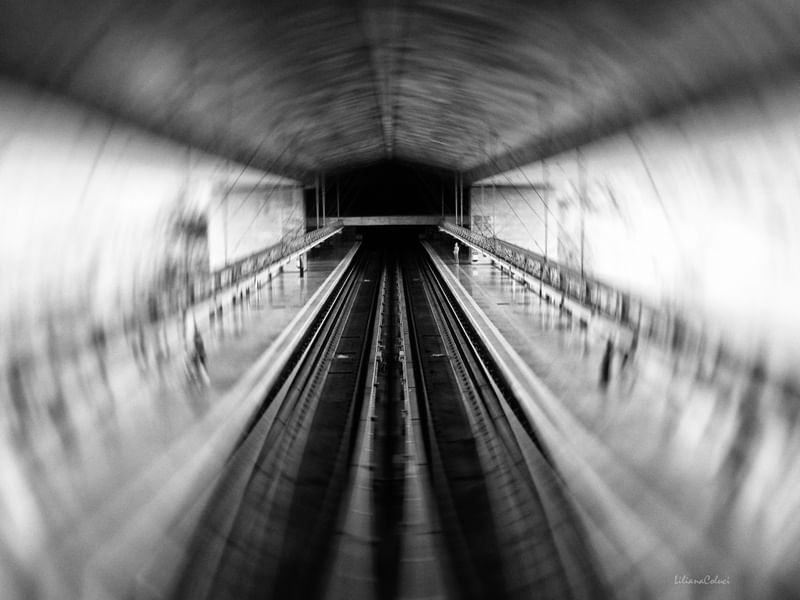 TÚNEL NO METRÔ