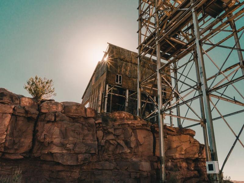 GRAND CANYON OLD CONSTRUCTION