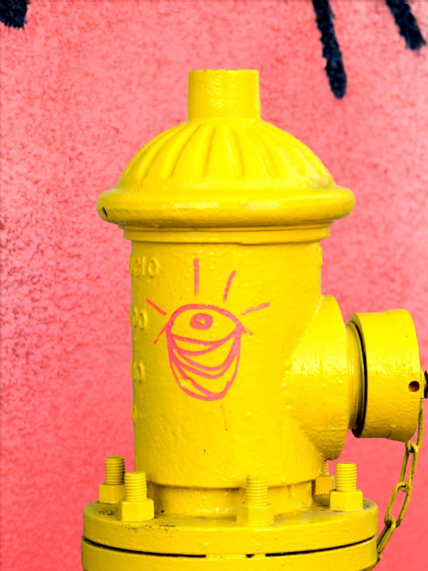 HIDRANTE AMARELO