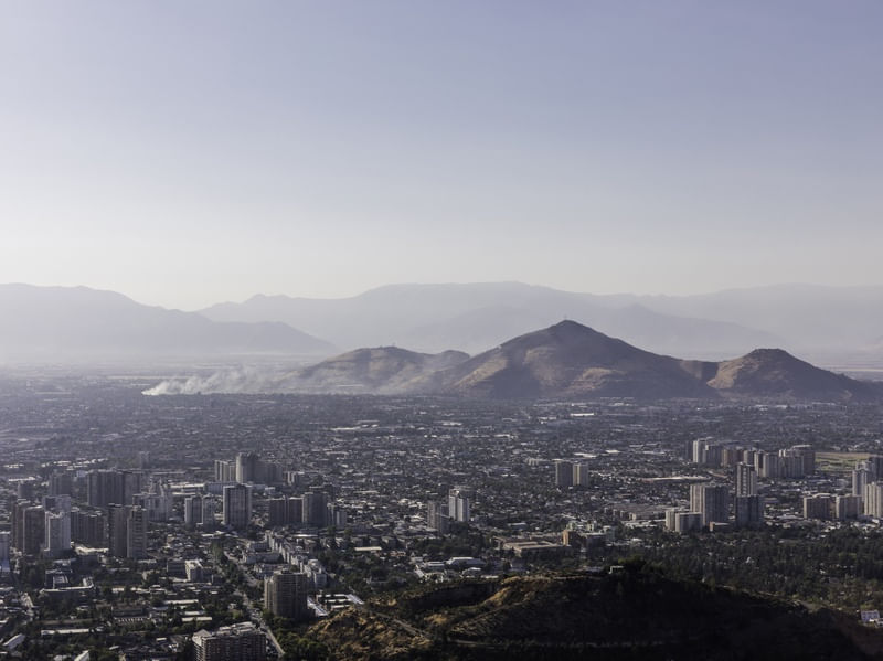 ENTRE MONTANHAS (SANTIAGO, CHILE)