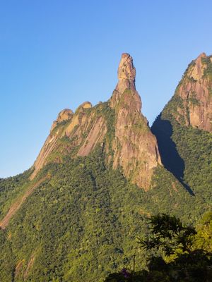 DEDO DE DEUS TERESÓPOLIS