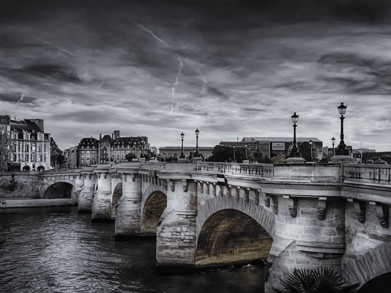 LE PONT NEUF