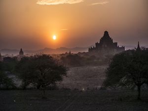 BAGAN POR DO SOL
