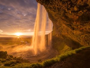 ICELANDIC SUNSET