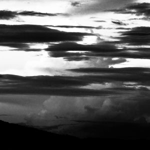 CÉU SATURADO