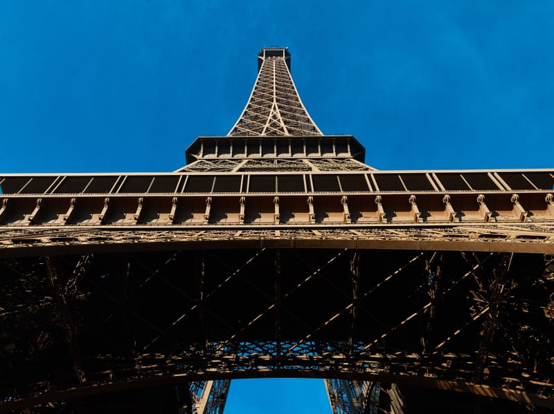 ANGULO DIFERENTE PARA A TORRE EIFFEL