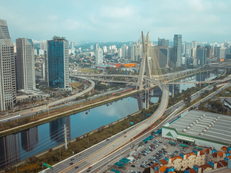 MARGINAL PINHEIROS E SUAS PONTES