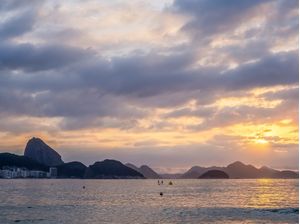 AMANHECER NO POSTO 6