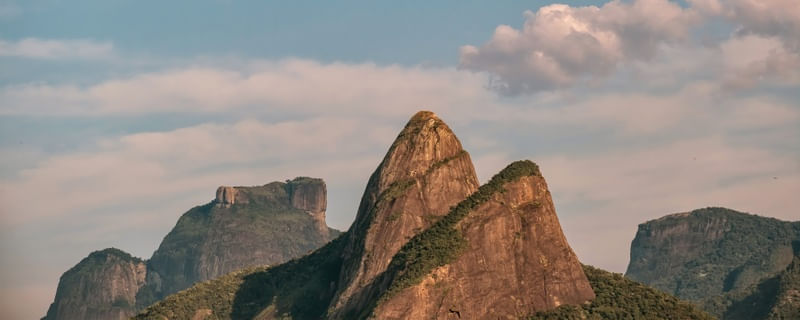 PANORÂMICA MORRO DOIS IRMÃOS