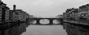PONTE VECCHIO BLACK AND WHITE