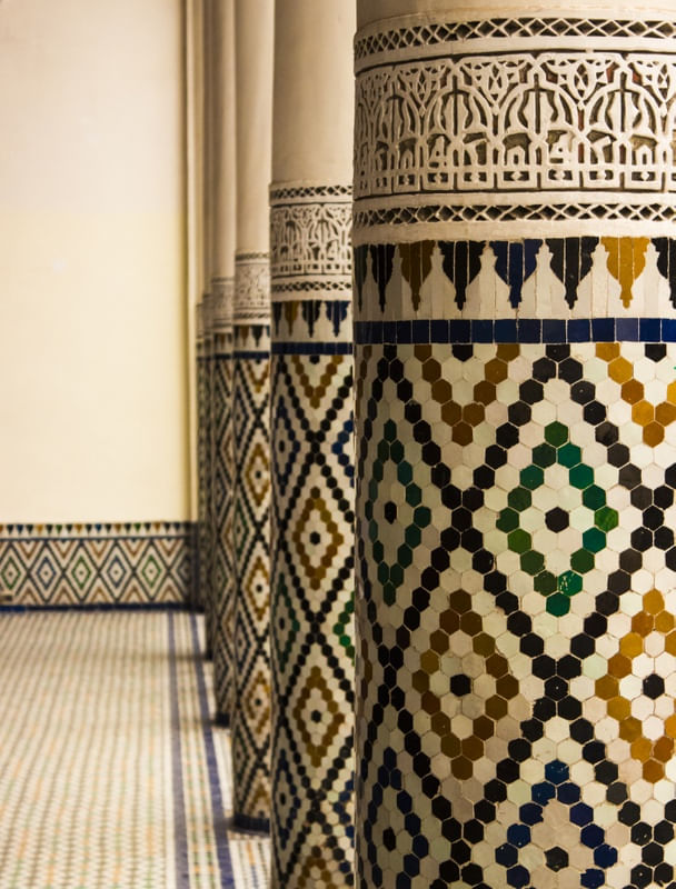 PILARES MARROQUINOS COM MOSAICO