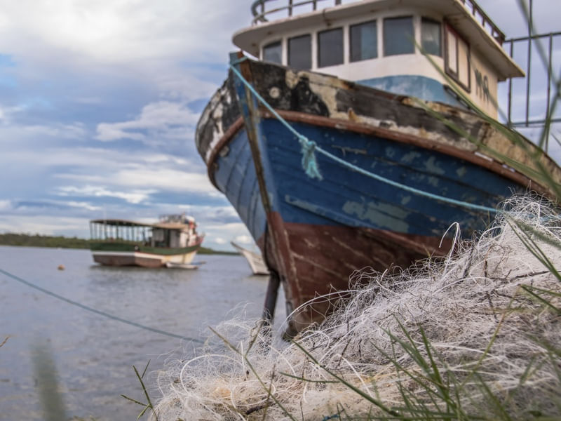 REDES E BARCO DE PESCA