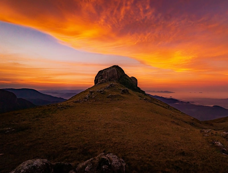 PEDRA DA TARTARUGA CAMPOS DO QUIRIRI 01
