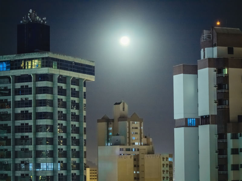 A LUA ILUMINANDO JUNDIAÍ