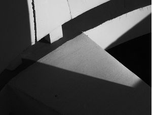 MUSEUM CUTOUT BLACK AND WHITE
