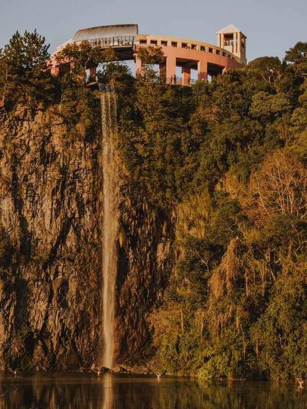 CASCATA DO TANGUÁ