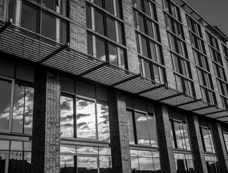 REFLEXOS E JANELAS