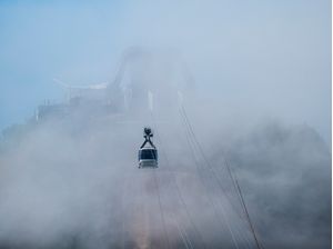 BONDINHO DO PÃO DE AÇÚCAR E NUVENS
