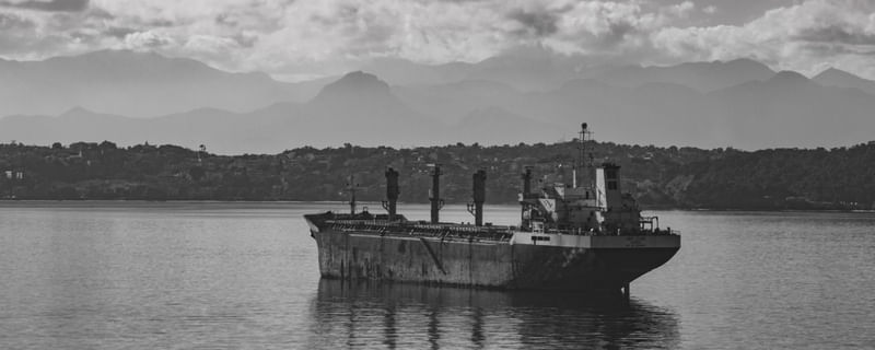NAVIO NA BAÍA DE GUANABARA